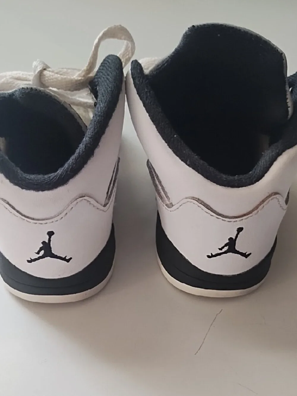 Jordan 5 Retro Reverse Metallic | 7C | White, Black, Sail, Metallic Silver